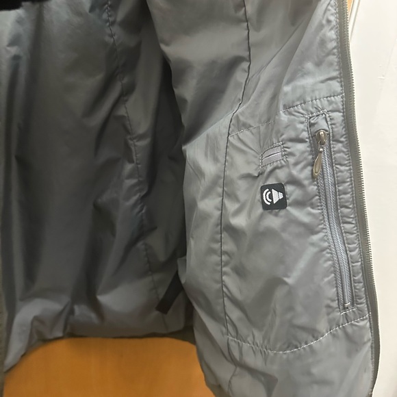 The North Face Army Green Hooded Jacket - Picture 13 of 15